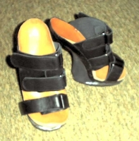 lederstern-hufsandalen-1.jpg
